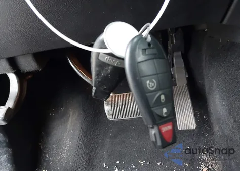 2013 Jeep Grand Cherokee Laredo from USA, damaged, VIN 1C4RJFAG0DC556512